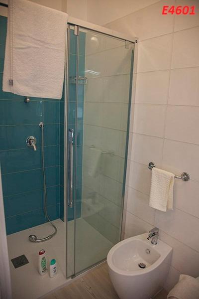 B&B Civico N.21 Cagliari Bagian luar foto